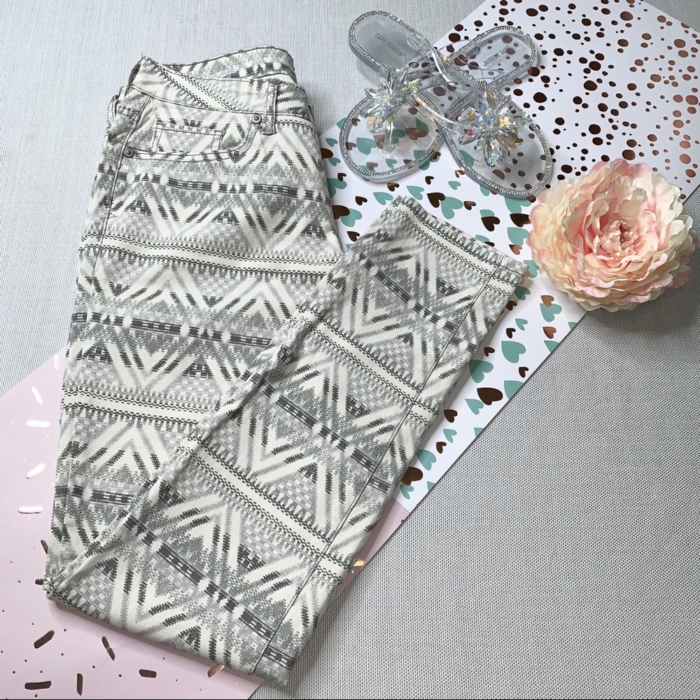 Aeropostale’ Aztec Skinny Jeans
